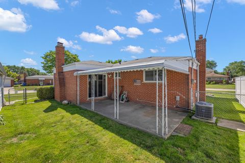 A home in Warren