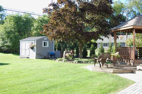 A home in Livonia