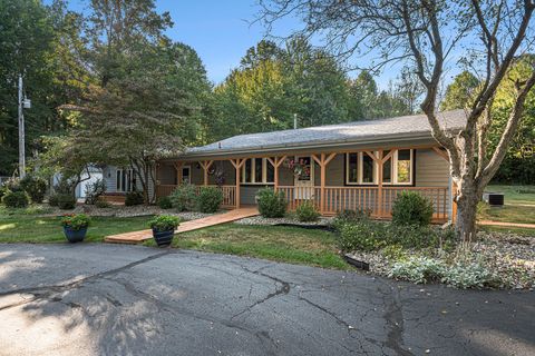 A home in New Buffalo Twp