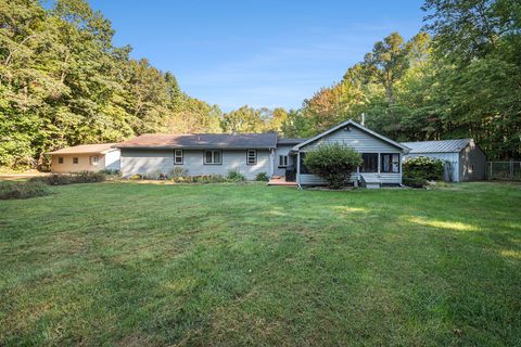 A home in New Buffalo Twp