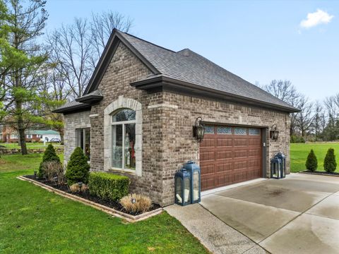 A home in Oakland Twp