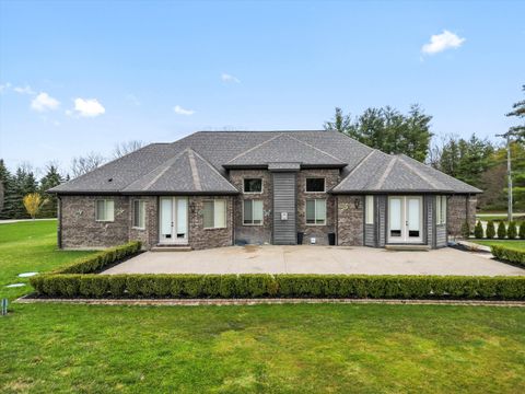 A home in Oakland Twp