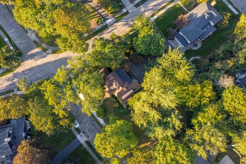 A home in Bloomfield Twp