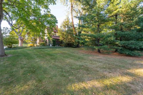 A home in Bloomfield Twp