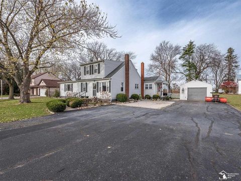 A home in Ida Twp