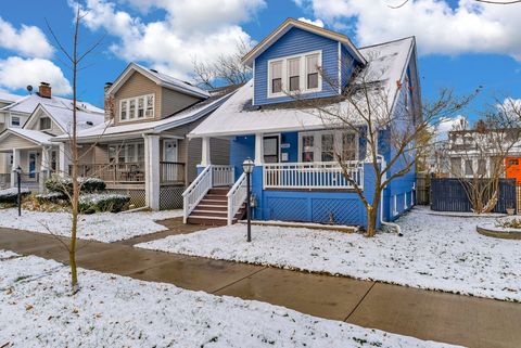 A home in Grosse Pointe Park