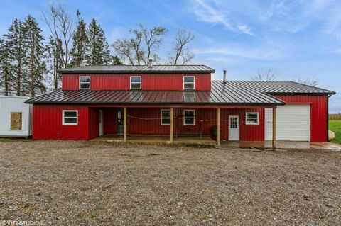 A home in Hartford Twp