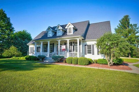 A home in Taymouth Twp