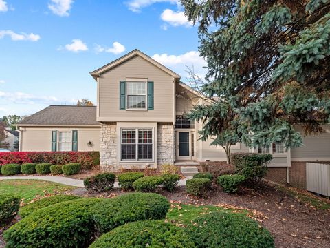 A home in Bloomfield Twp