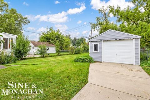 A home in Grosse Pointe Woods