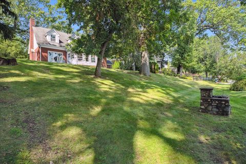 A home in Bloomfield Twp