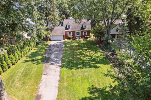 A home in Bloomfield Twp