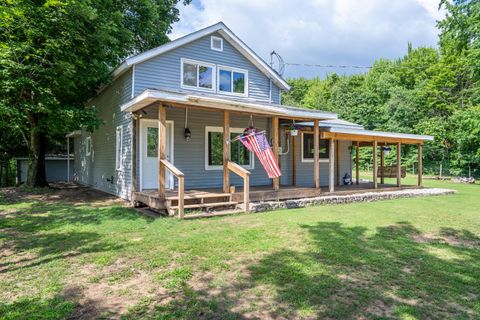 A home in Geneva Twp