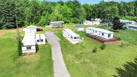 A home in Riverton Twp