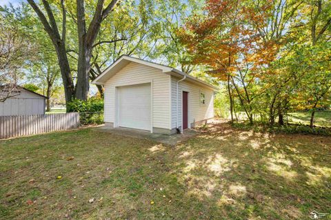 A home in La Salle Twp