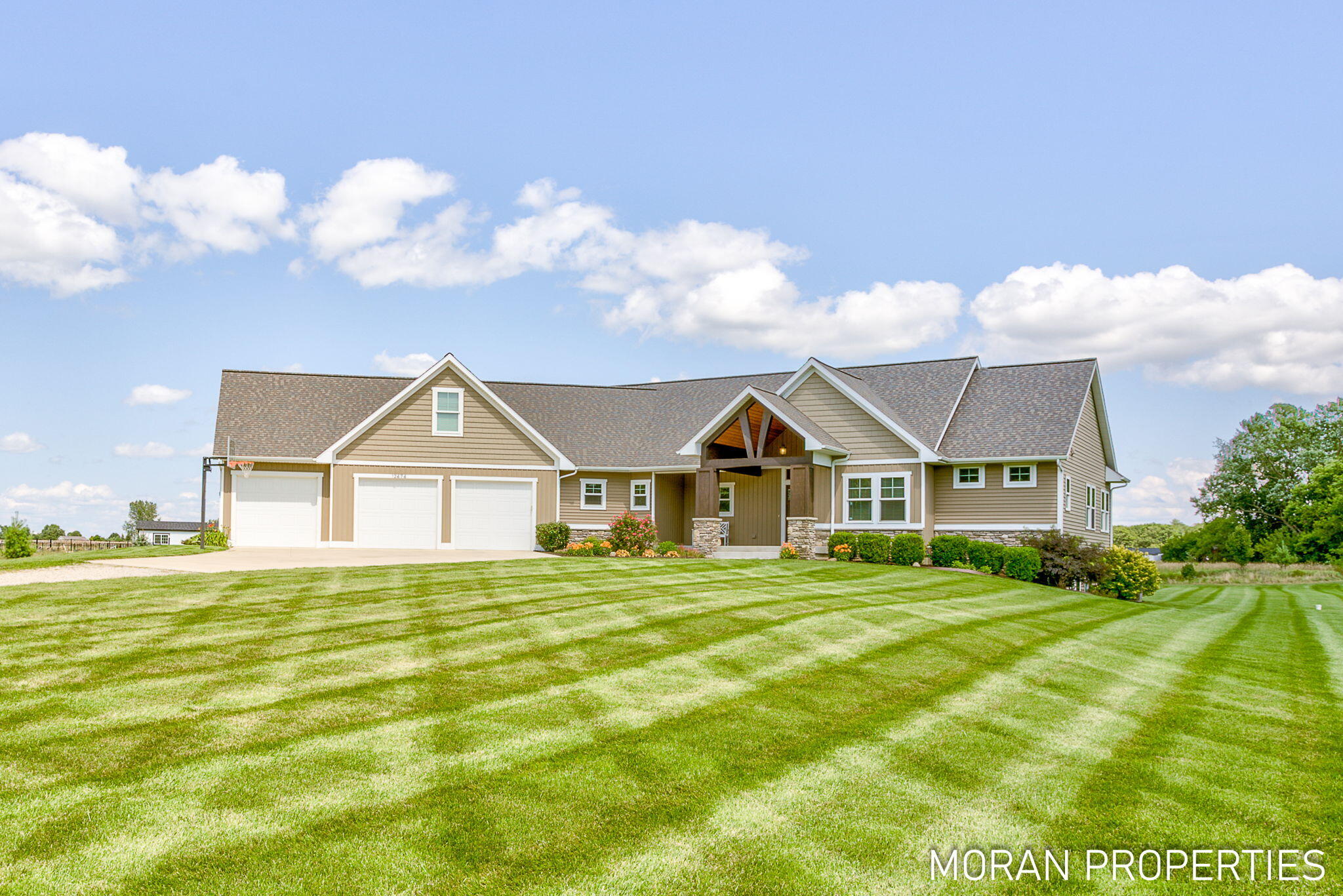 View Allendale Twp, MI 49401 house