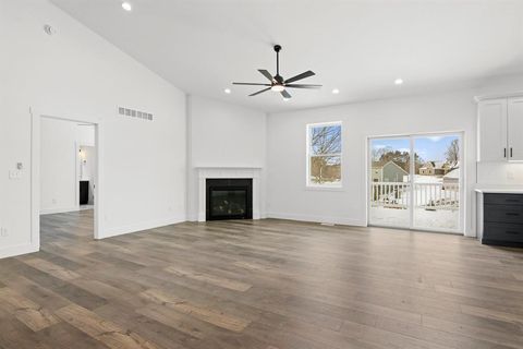 listing image 24