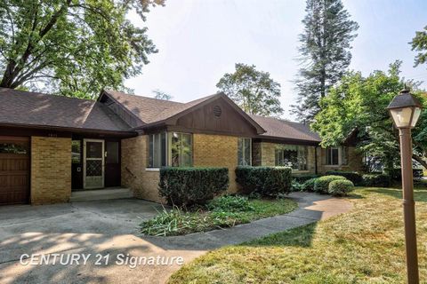 A home in Saginaw Twp