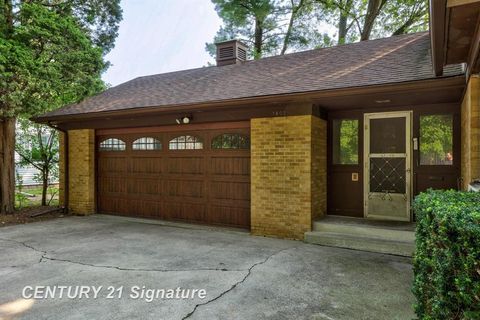 A home in Saginaw Twp