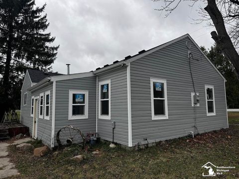 A home in Frenchtown Twp