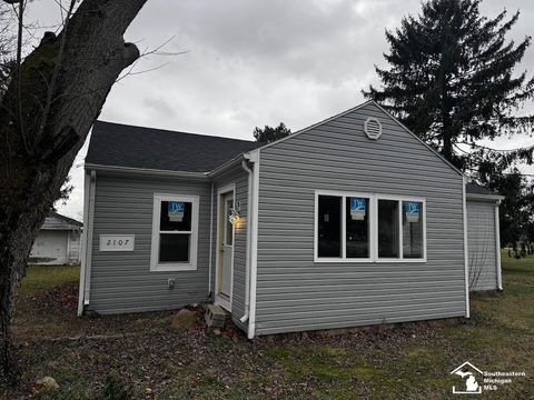 A home in Frenchtown Twp