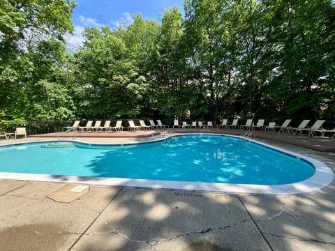 A home in West Bloomfield Twp