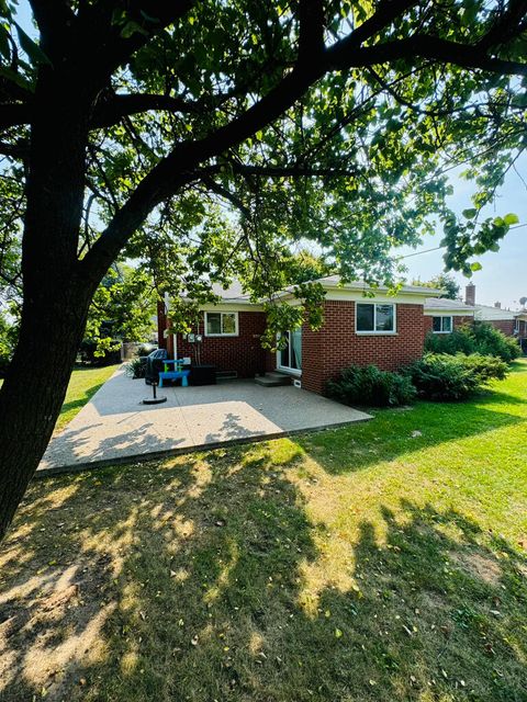 A home in Livonia