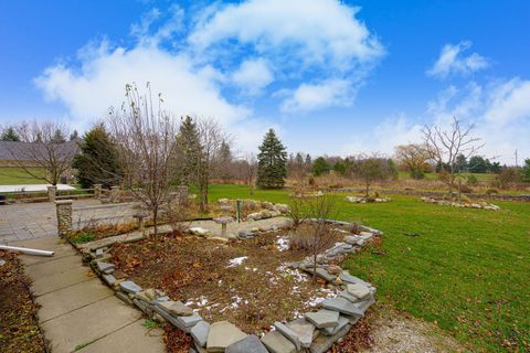 A home in Grand Blanc Twp