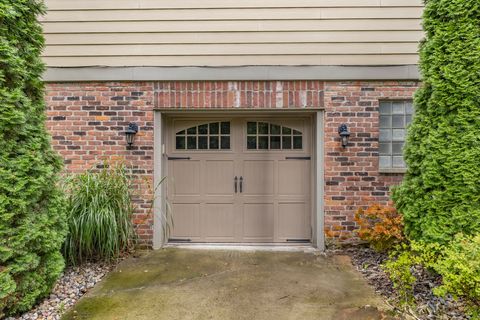 A home in Grosse Ile Twp