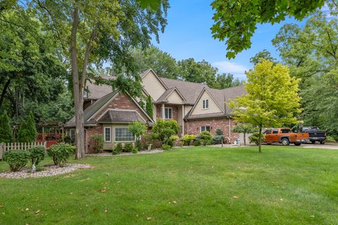 A home in Grosse Ile Twp