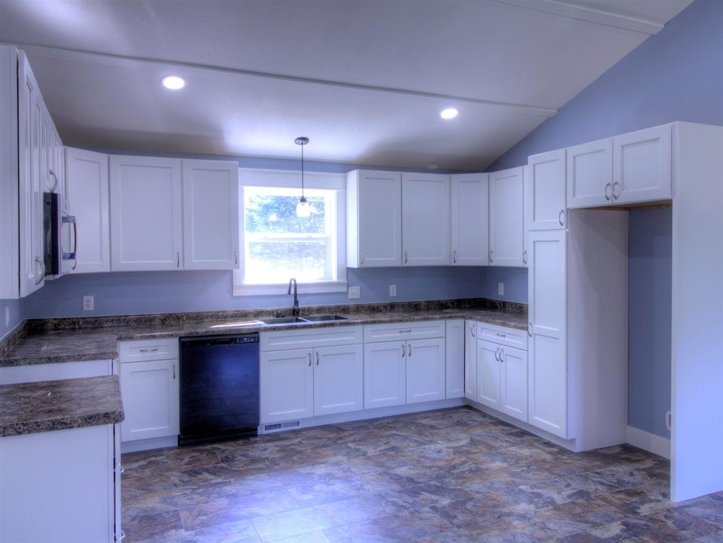 Photo 5 of 17 of 6550 Almy Road house
