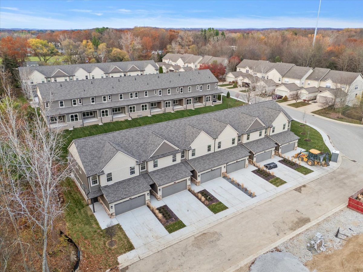 11384 Iziks Way Unit 11
