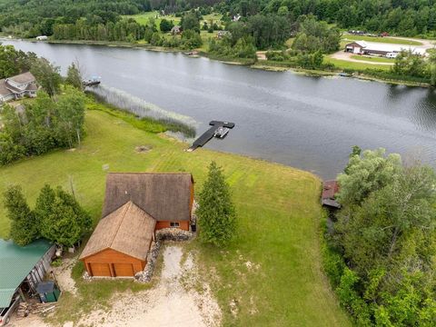 A home in Banks Twp