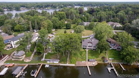 A home in Spring Lake Twp