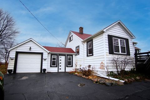 A home in Monitor Twp