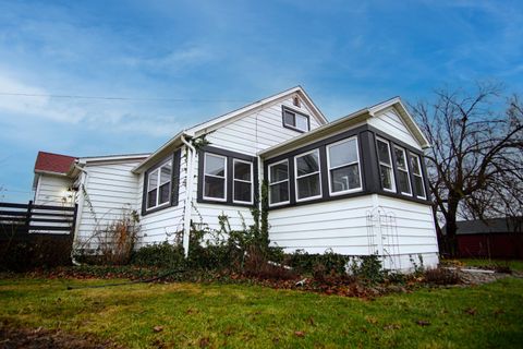 A home in Monitor Twp