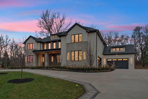 A home in Bloomfield Twp