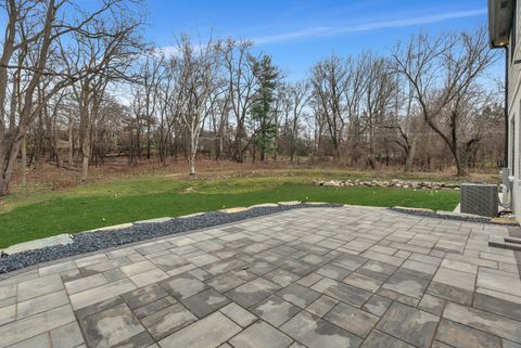 A home in Bloomfield Twp