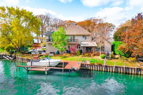 A home in Grosse Ile Twp