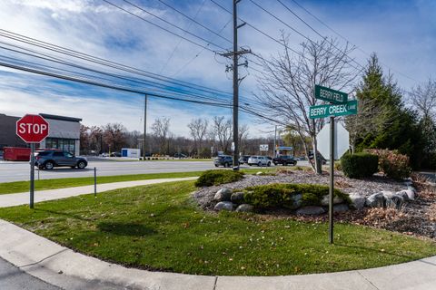 A home in West Bloomfield Twp