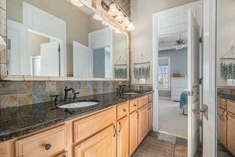 A home in YorkCharterTownship_Washtenaw