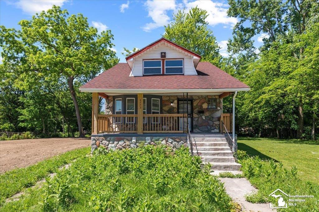 View Detroit, MI 48214 house