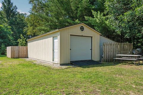 A home in Clam Lake Twp