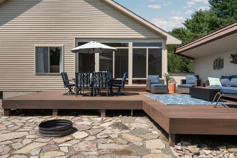 A home in Clam Lake Twp