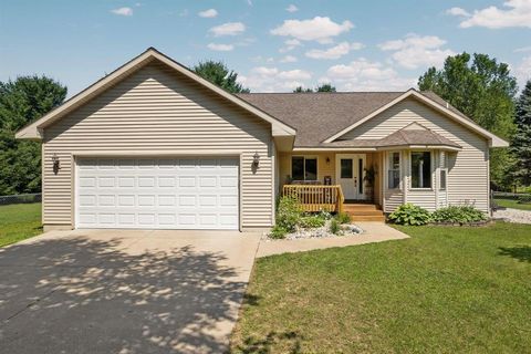 A home in Clam Lake Twp