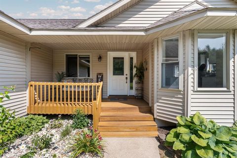 A home in Clam Lake Twp