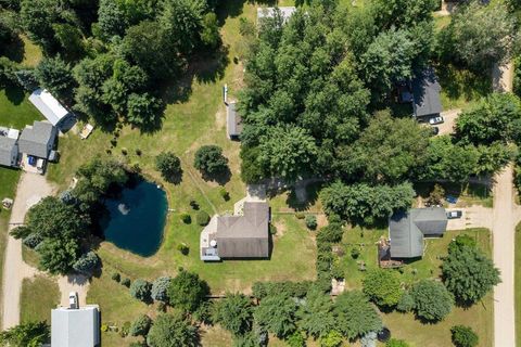 A home in Clam Lake Twp