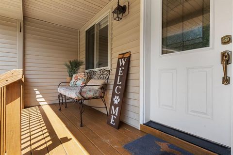 A home in Clam Lake Twp