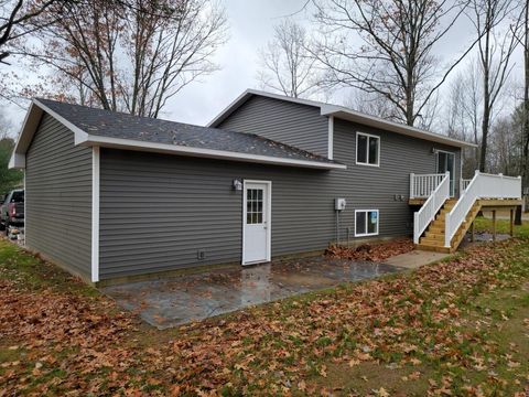 A home in Kalkaska Twp