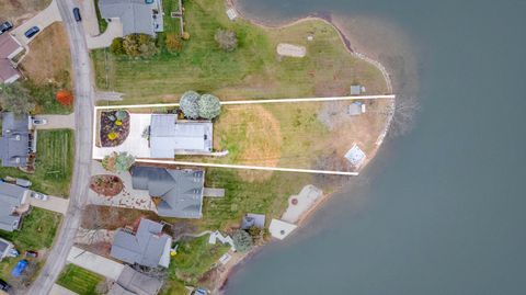 A home in Somerset Twp